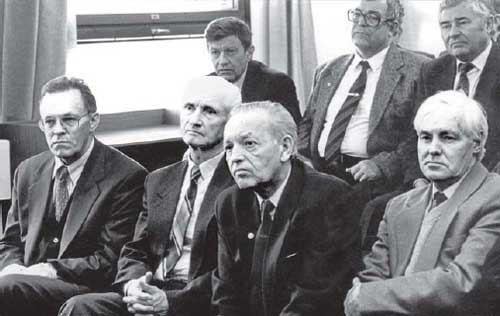 В 1994 г. научные центры Сибирского отделения посетили члены Президиума РАН