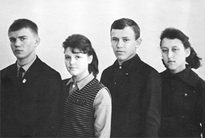 Медалисты выпуска 1966 г. школы N 85 г. Минска