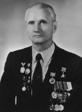 В. Е. Зуев
