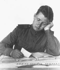 В. Е. Зуев